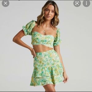 COPY - NWT Showpo 2 Piece Set - Sz 8